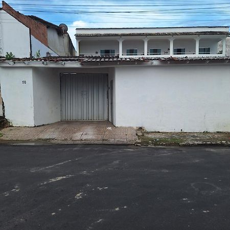 Quarto Triplo Com Banheiro Em Pousada E Restaurante Manaus Exterior photo