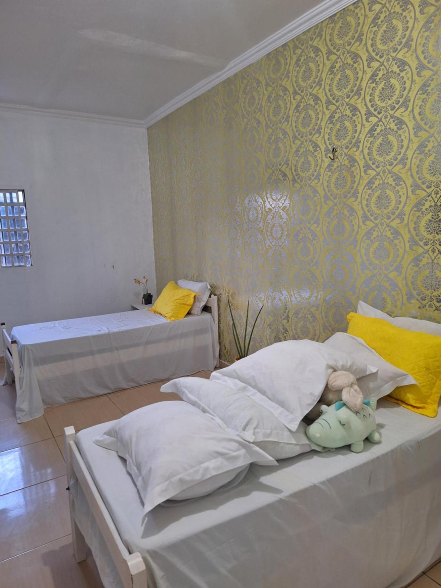 Quarto Triplo Com Banheiro Em Pousada E Restaurante Manaus Exterior photo