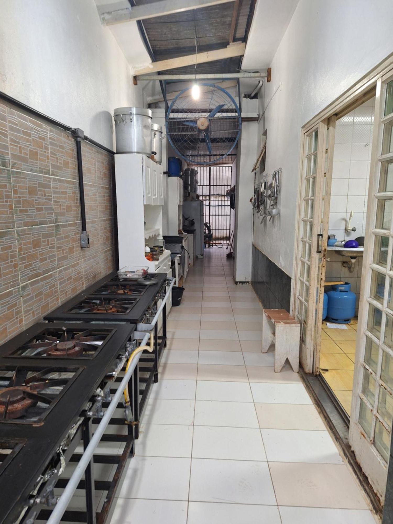 Quarto Triplo Com Banheiro Em Pousada E Restaurante Manaus Exterior photo